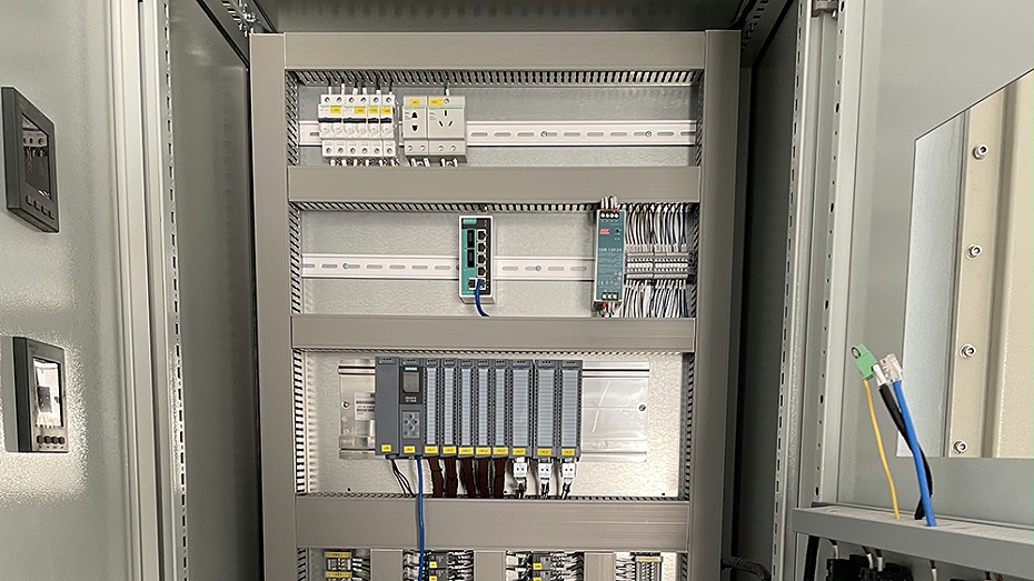  electrical control panel;PLC