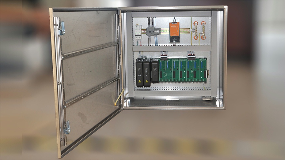 Biopharmaceutical dosing box Wall mounted DCS control panel