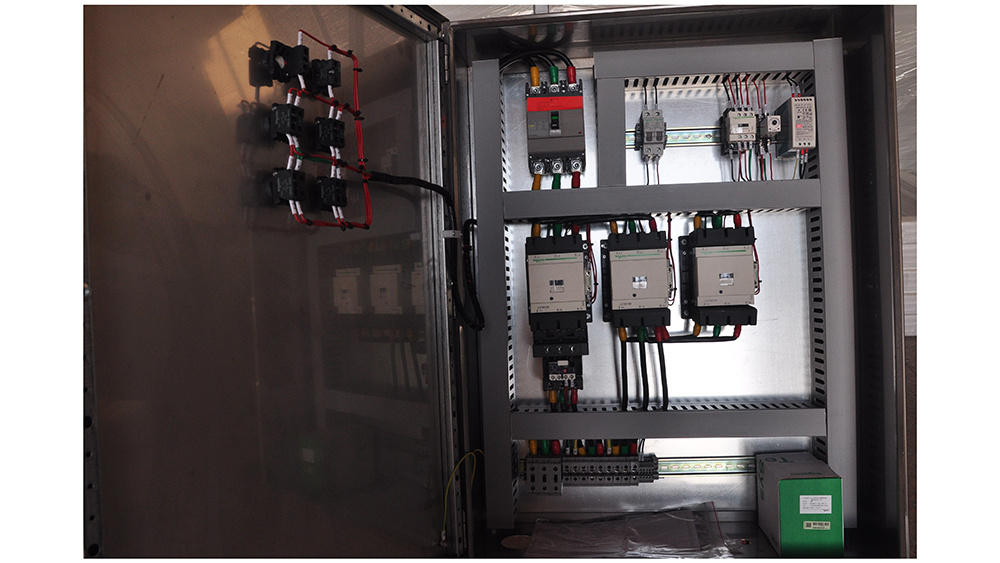 Electrical control panel (5)